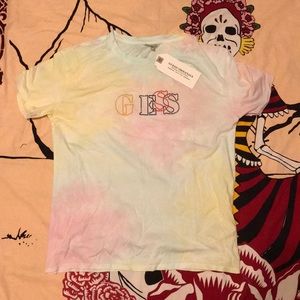 Guess tee